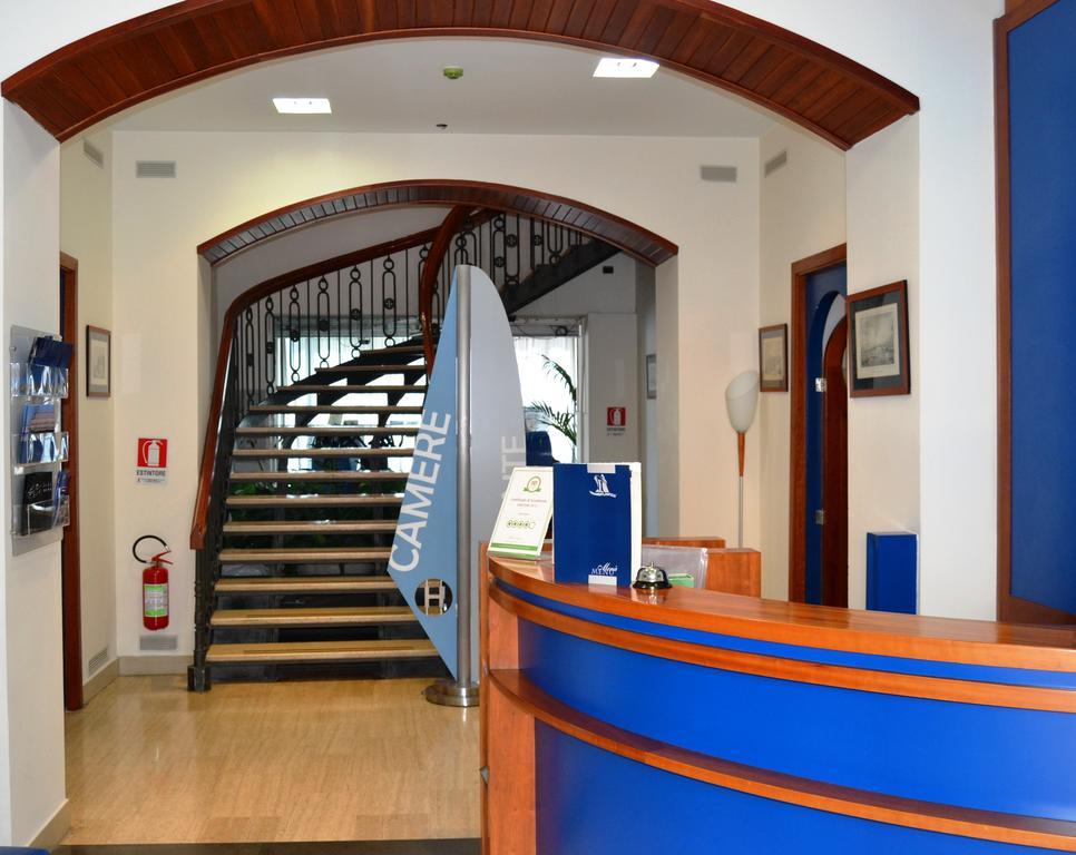 Transatlantico Hotel Nápoly Kültér fotó