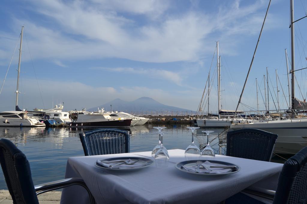 Transatlantico Hotel Nápoly Kültér fotó
