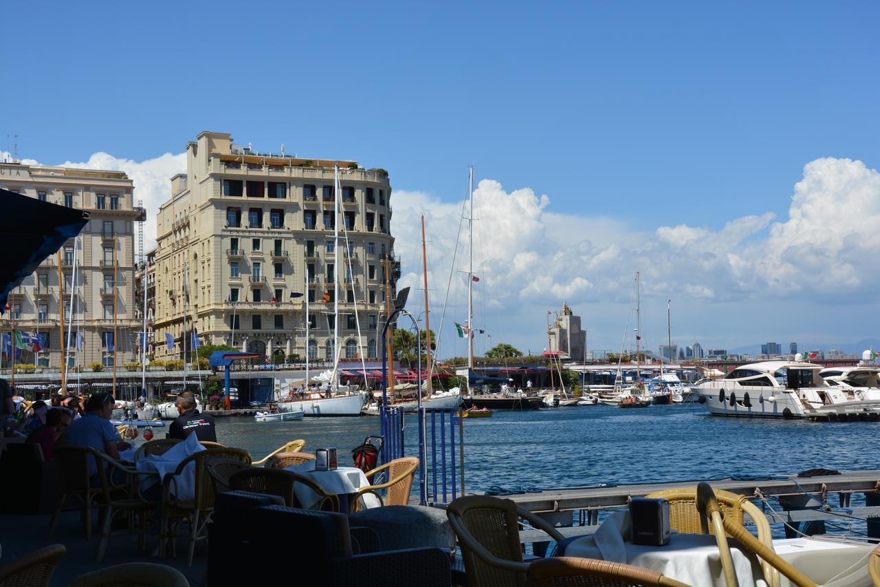 Transatlantico Hotel Nápoly Kültér fotó