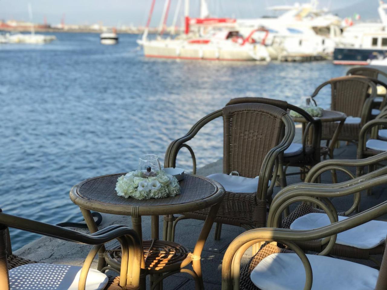 Transatlantico Hotel Nápoly Kültér fotó