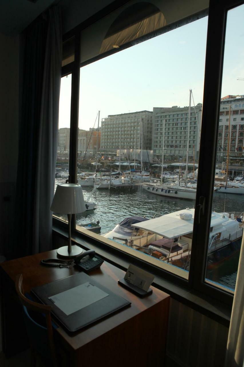 Transatlantico Hotel Nápoly Kültér fotó